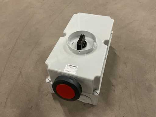 Mennekes 5066A 125A 6P 400V IP67 Presa a muro commutabile