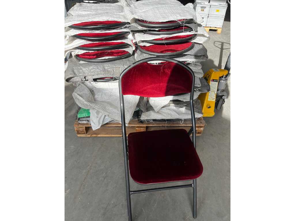 Approx. 63 folding chairs Bordeaux