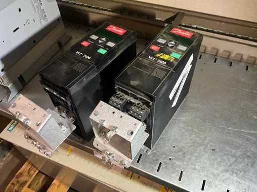 Danfoss VLT2805PT4B20STR1DBF00A00C0 Frequentieregelaar (2x)
