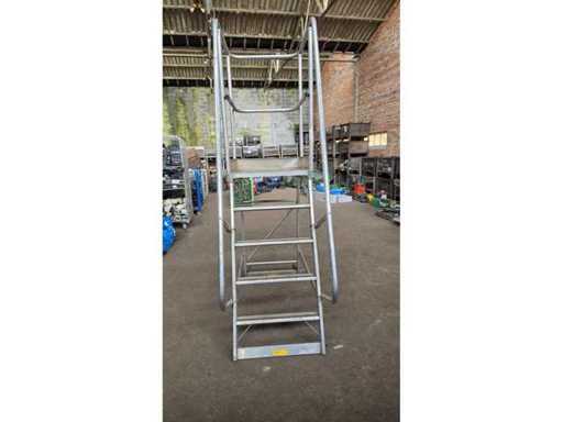 Mobiele latformladder met 4 stappen