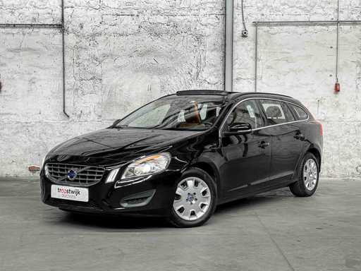 Volvo V60 Generacja V 2.0 200KM 2011