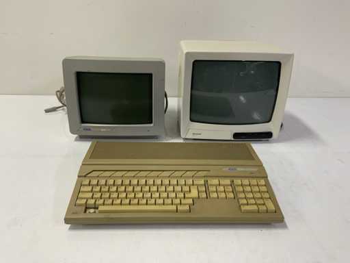 Atari en Sharp SM124 en 1040ST Monitor en toetsenbord