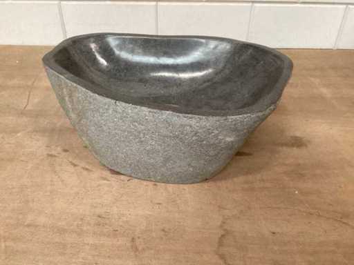 DIFFERNZ-Versenkung Lombok Riverstone Naturstein