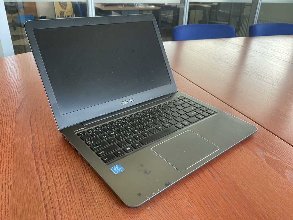 Laptop - ASUSTeK COMPUTER INC. - E403SA