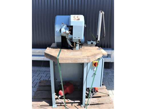 Hang - 103.50 - Eyelet setting machine with motor drive