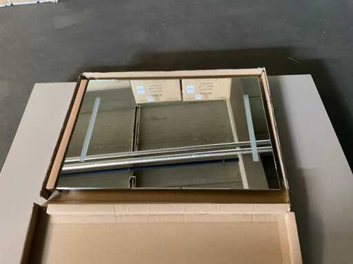 Specchio Geberit 50x70 cm con illuminazione LED