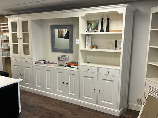 Kabinett mit eigenem Bad