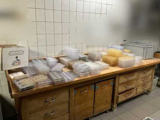 Chocolate World lot chocoladevormen pralines (divers) - stuks (200x)