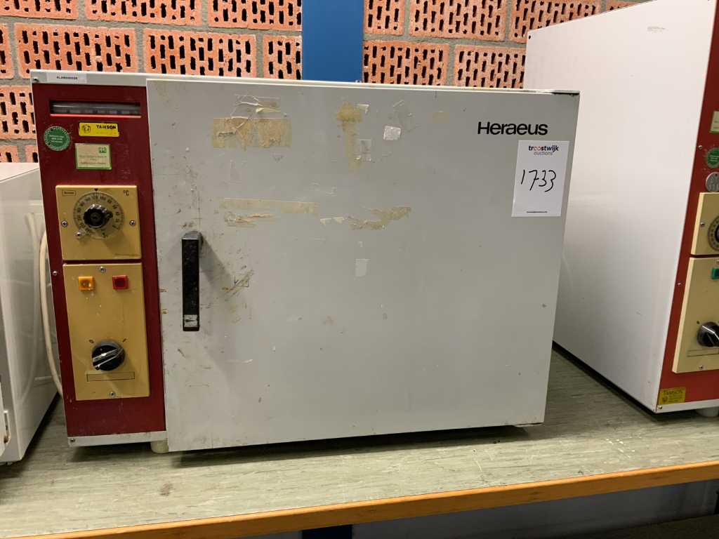 Hereaus T5042 Laboratory Oven