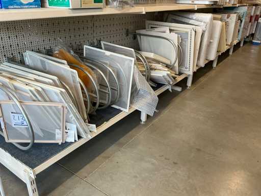 Série de grilles de ventilation, de moustiquaires de toit et d’accessoires pour trappe de toit