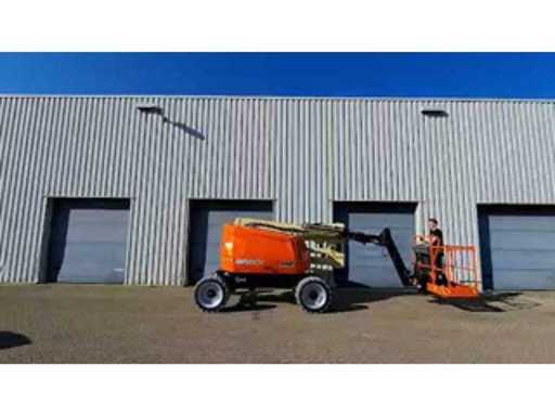 a00d1b48-1489-4971-8128-f25ad1cd97ce.mp4