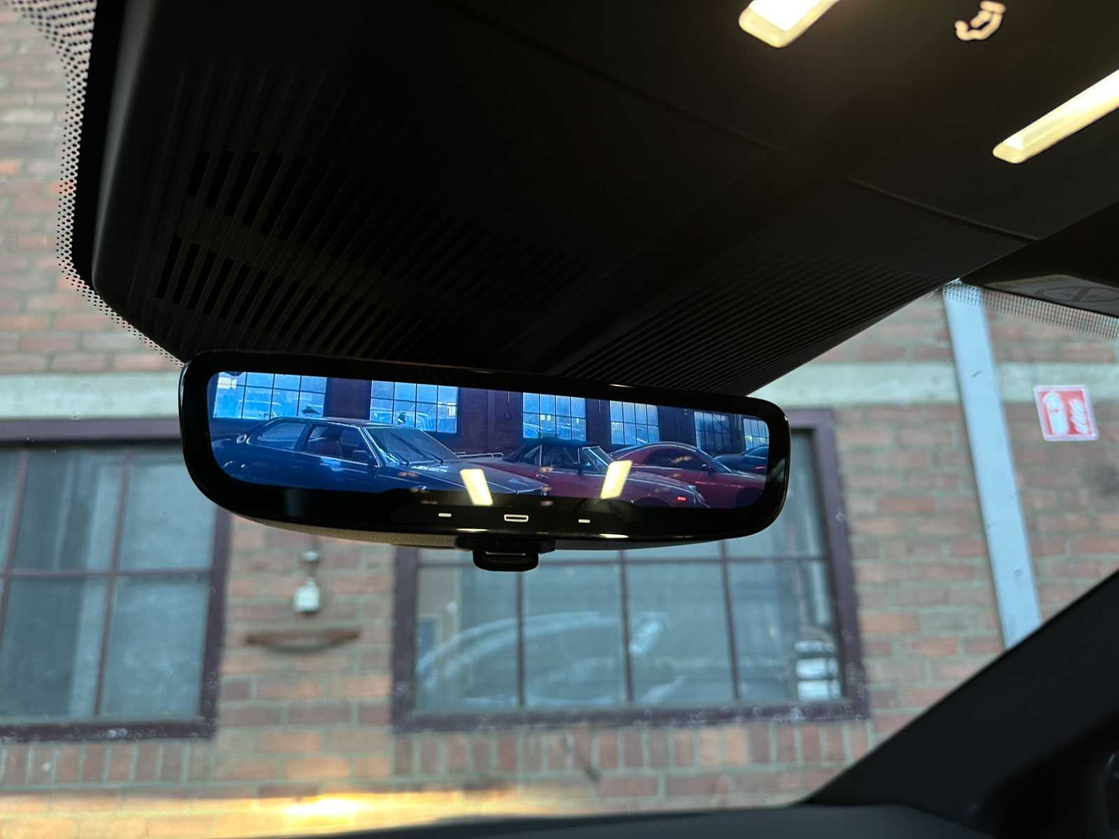 Fisker Ocean Extreme 113kWh 573pk 2024 (Origineel-NL), X-864-TZ