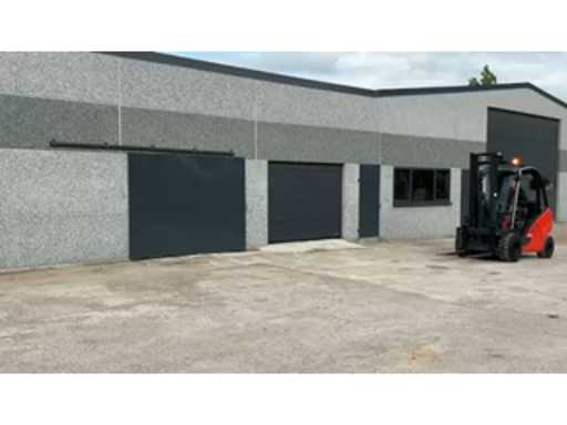 82667fd9-28aa-4285-8ee3-2ca4239b9b57.mp4