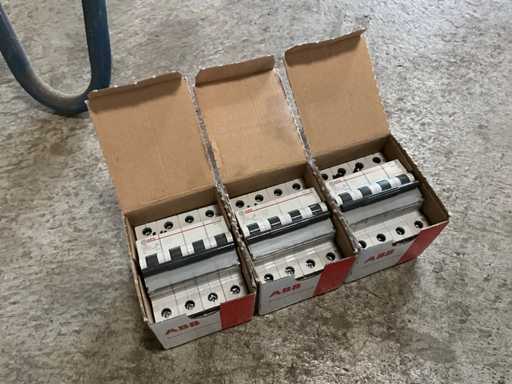 AEG C32 Residual current circuit breaker (3x)