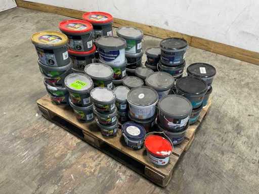 Batch of wall, façade, primer and special paint