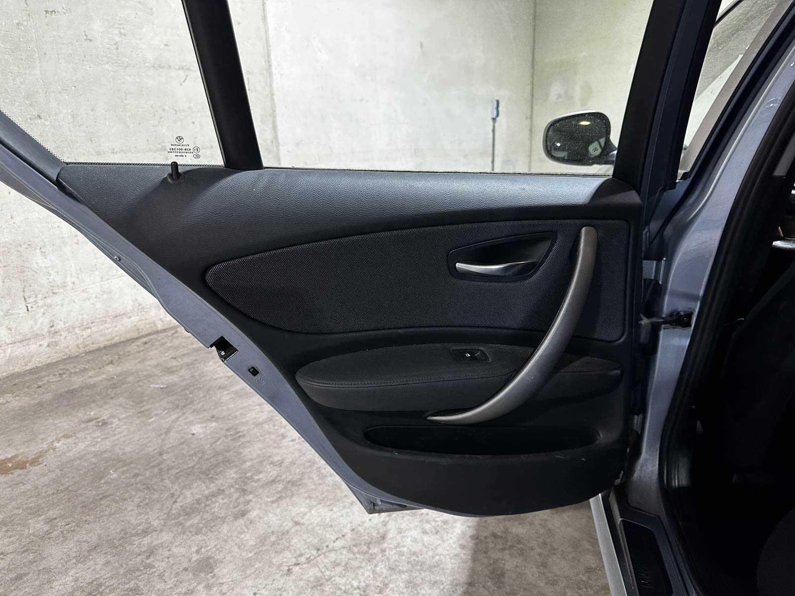 BMW 116i Corporate Business Line 1-serie 121pk 2010, 65-LFP-5
