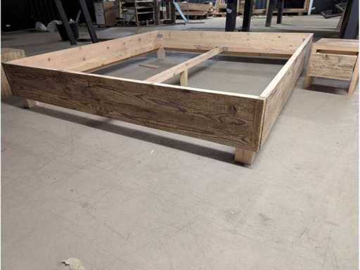 Cadre de lit en vieux pin 200x180 cm