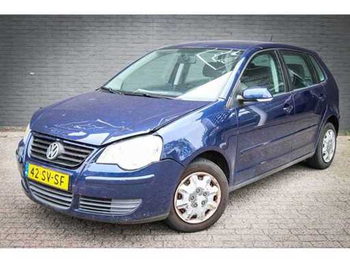 Volkswagen - Polo - 1.2-12V Optive 42-SV-SF