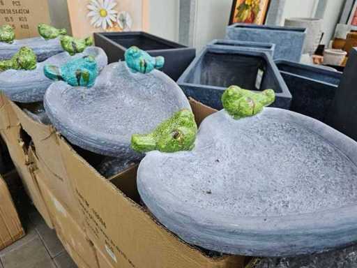 Set of 6 Bird Baths 'Magic Birdbath' - Heart Shape Made of Fiberglass