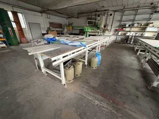 Montagetische + Regalsystem (8x)