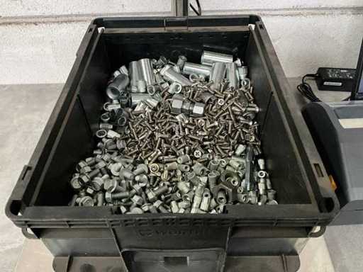 Würth 12.76 kg Assorti diverse bevestigingsmaterialen in stapelbare bak