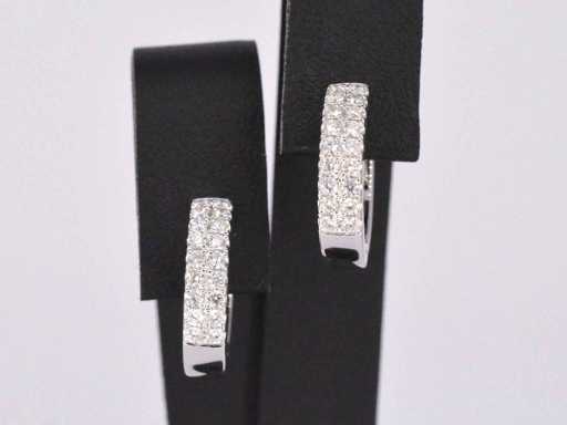 Kolczyki z białego złota z dwoma rzędami diamentów