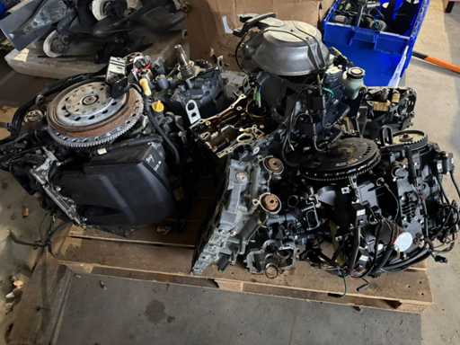 Miscellaneous parts - Engine blocks - Outboard motor parts