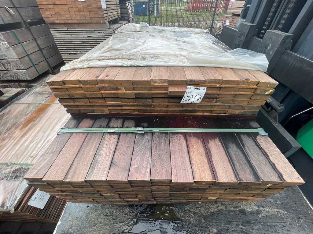 Planed hardwood planks 21x70mm, length 78/125cm, 143/155cm (221x)