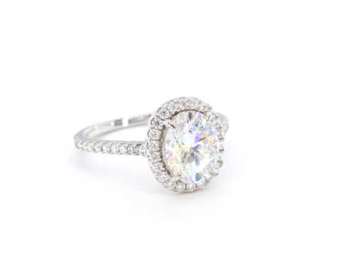 Inel Entourage, diamant cu tăietură ovală