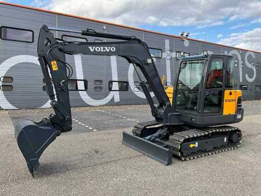 Excavatrice MIDI Volvo EC60C 2010
