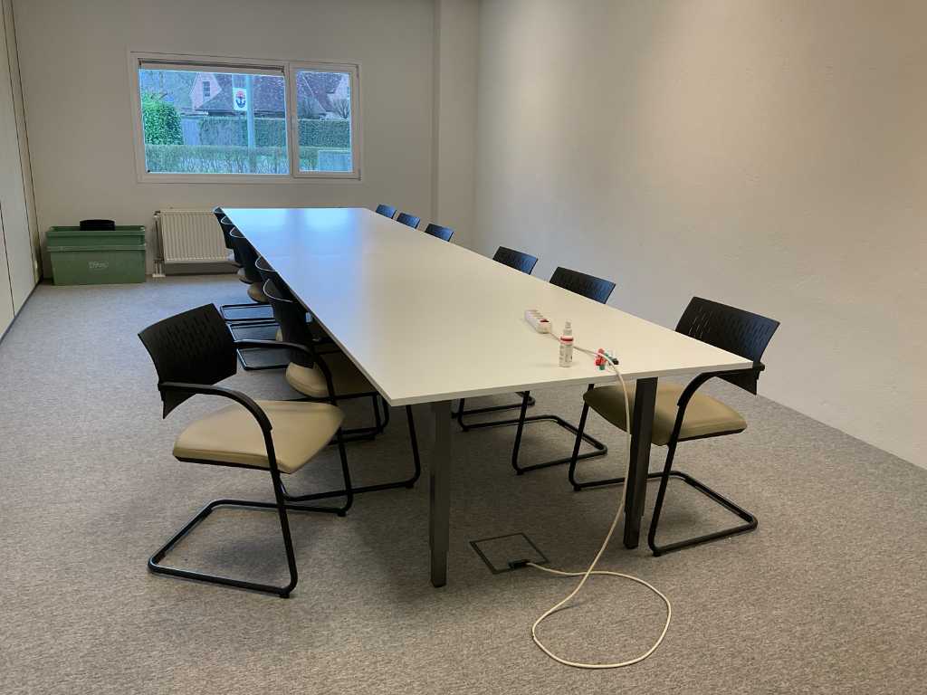 Conference table (2x)