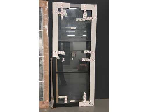 U?? de sticl? neagr? U?? interioar?