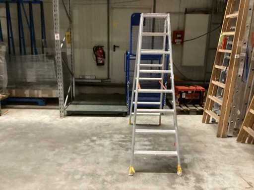 Leiter 8 Stufen, Fa. Poeschko