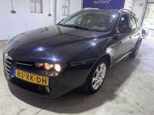 Alfa Romeo - 159 Sportwagon - 1.9 JTS Distinctive - 83-XK-DH- 2007