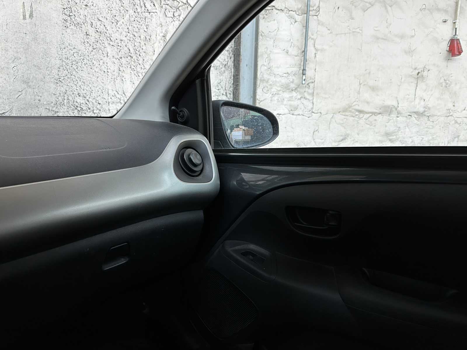 Peugeot 108 1.0 e-VTi Active 69pk 2018, SL-329-L