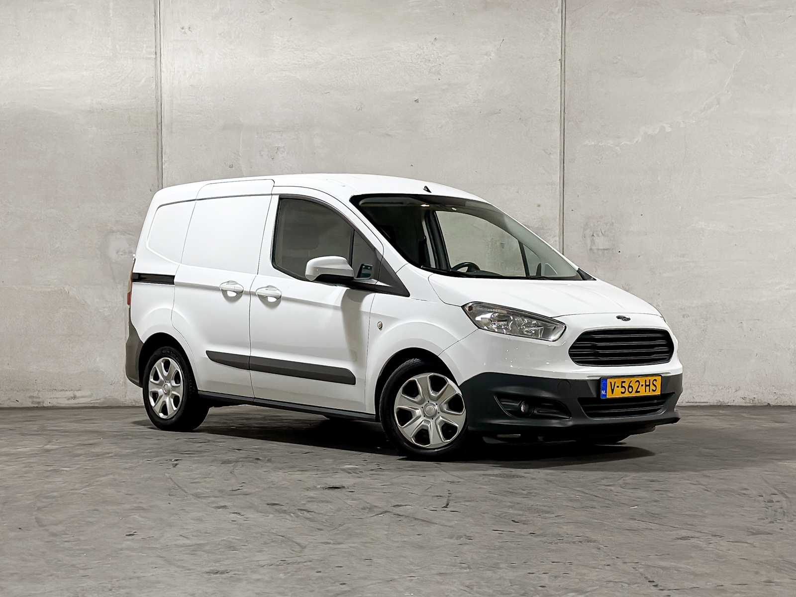 Ford Transit Courier 1.5 TDCI Trend 75pk 2017 (Origineel-NL + 1e eigenaar), V-562-HS