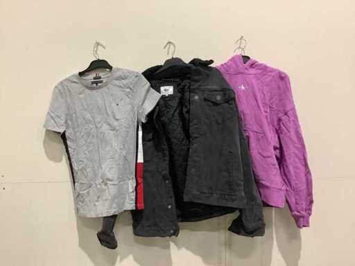 Îmbrăcăminte cu marcă în serie (56x)