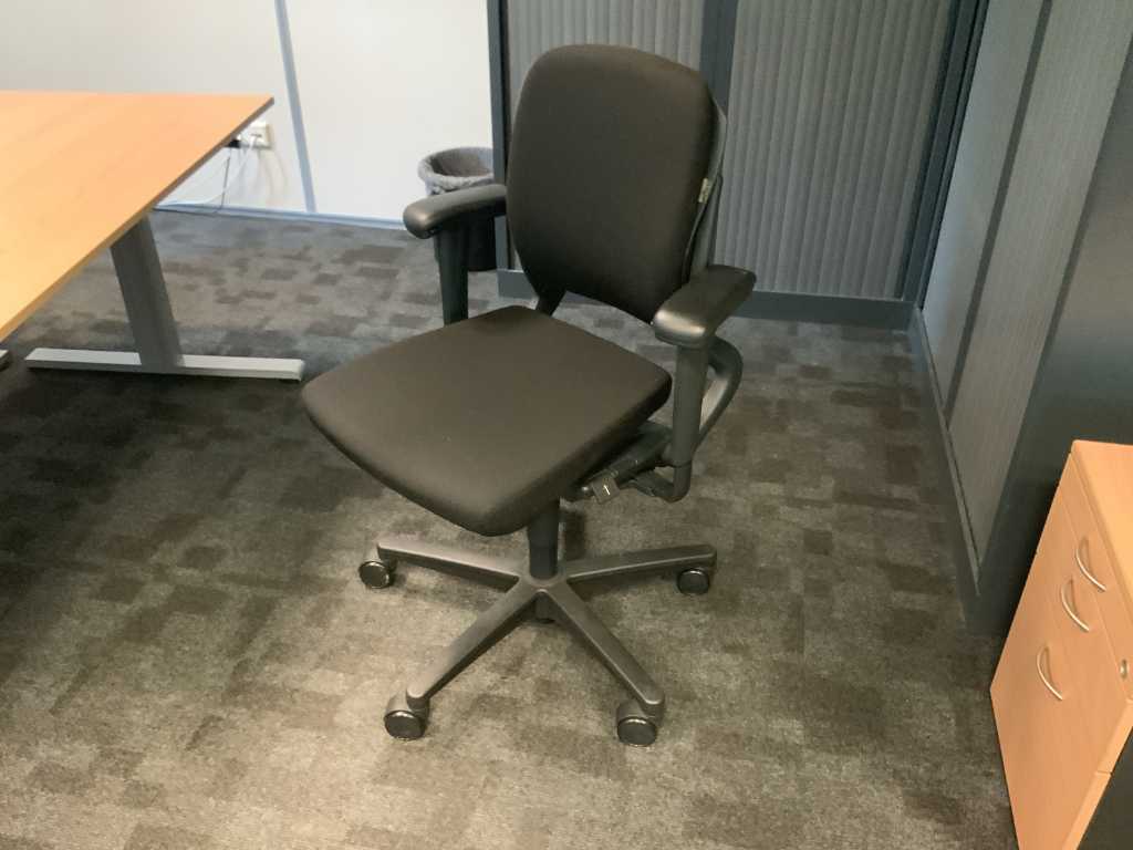 Krzesło biurowe Ahrend