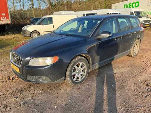 Volvo V70 2.0 Kinetic Passenger z 2008 roku