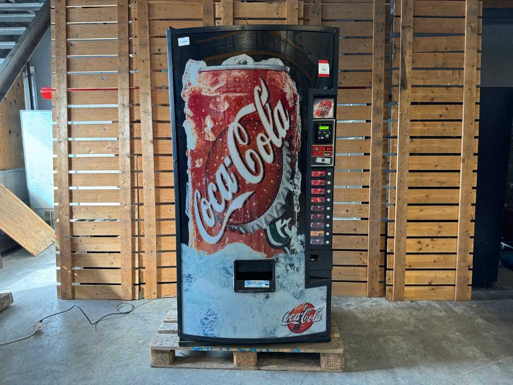 Royal Vendors - 660 - Soft Drink Vending Machine - Vending Machine