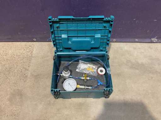 Misuratore di pressione d'aria con regolatore di precisione