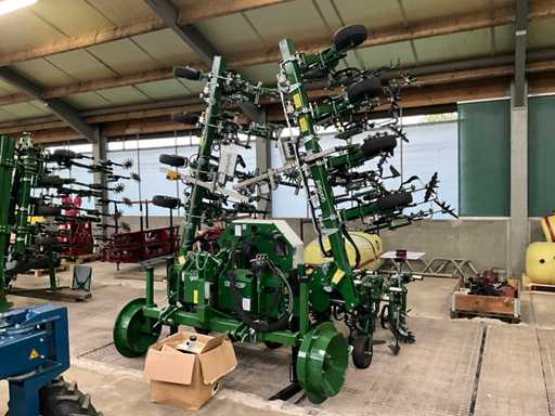 2022 Garford Interrow Side-Shift 12 rijer Schoffelmachine