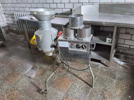   Ascobloc food processor with accessories