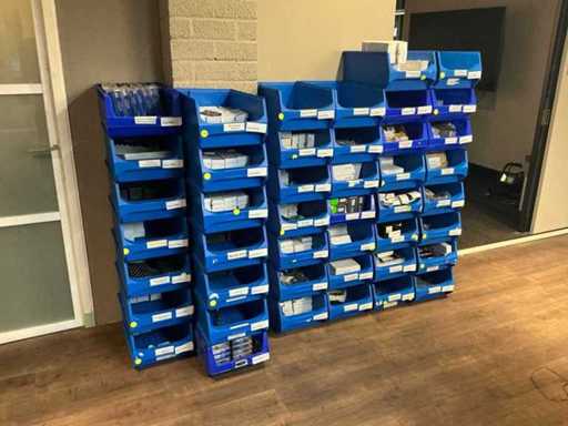 Batch of door and window fittings