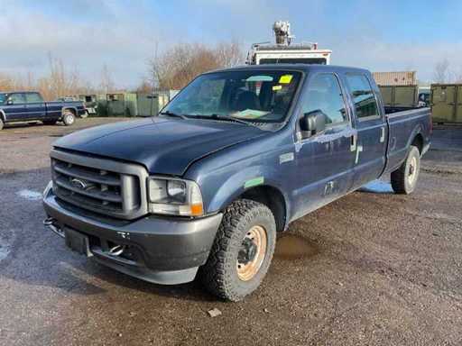 2003 Ford F-350 XL Super Duty Pickup Truck