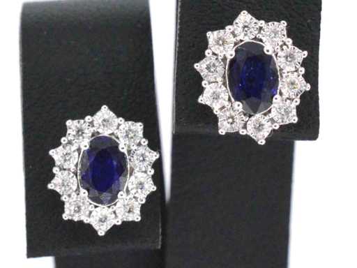 Witgouden oorbellen met diamanten en saffier