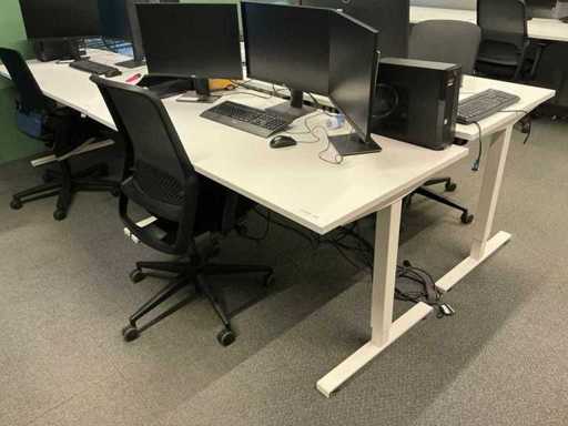 Elektrisch verstelbaar Bureau met bureaustoel