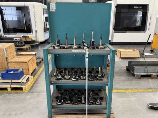   25 pcs SK50 tool holders with tools