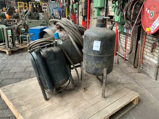 Zbiornik ciśnieniowy różne (3x)