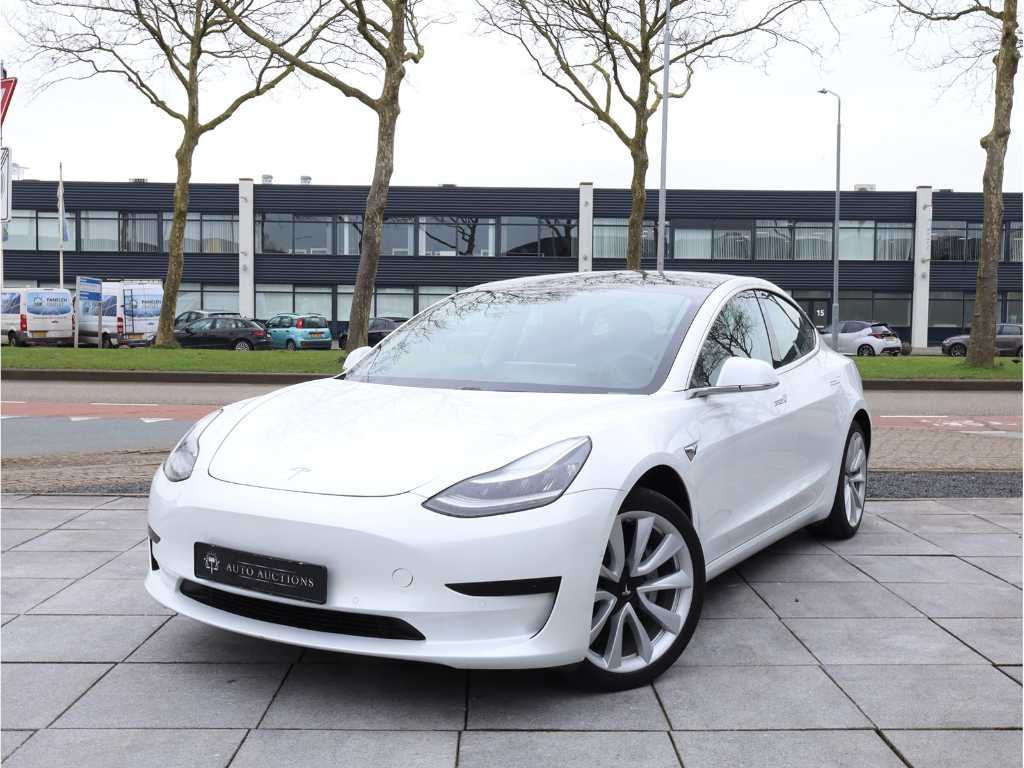 Tesla Model 3 Standard Range Plus RWD 60 kWh Automatique 2019 Toit panoramique Pilote automatique de caméra en cuir, G-446-TR